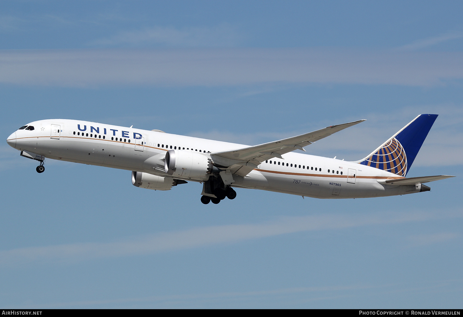 Aircraft Photo of N27965 | Boeing 787-9 Dreamliner | United Airlines | AirHistory.net #698701