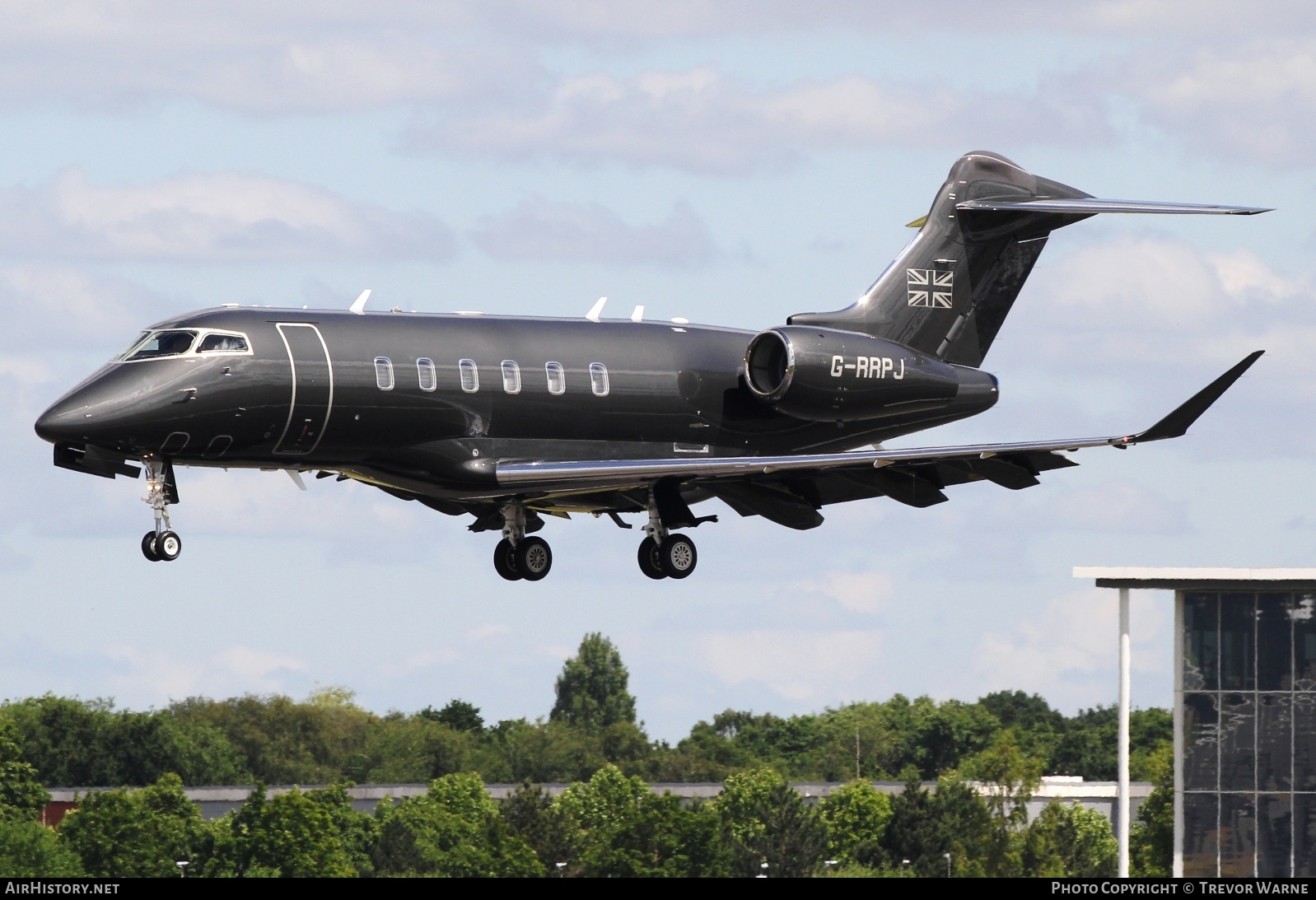 Aircraft Photo of G-RRPJ | Bombardier Challenger 3500 (BD-100-1A10) | AirHistory.net #698720