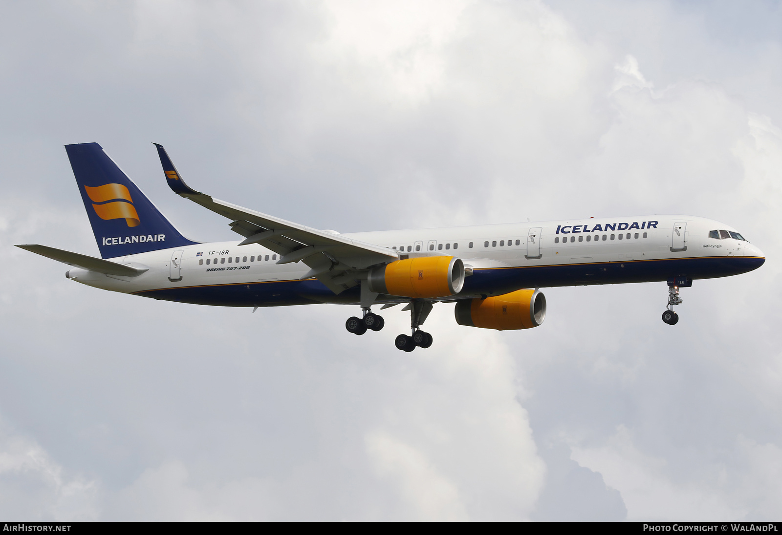 Aircraft Photo of TF-ISR | Boeing 757-256 | Icelandair | AirHistory.net #698759