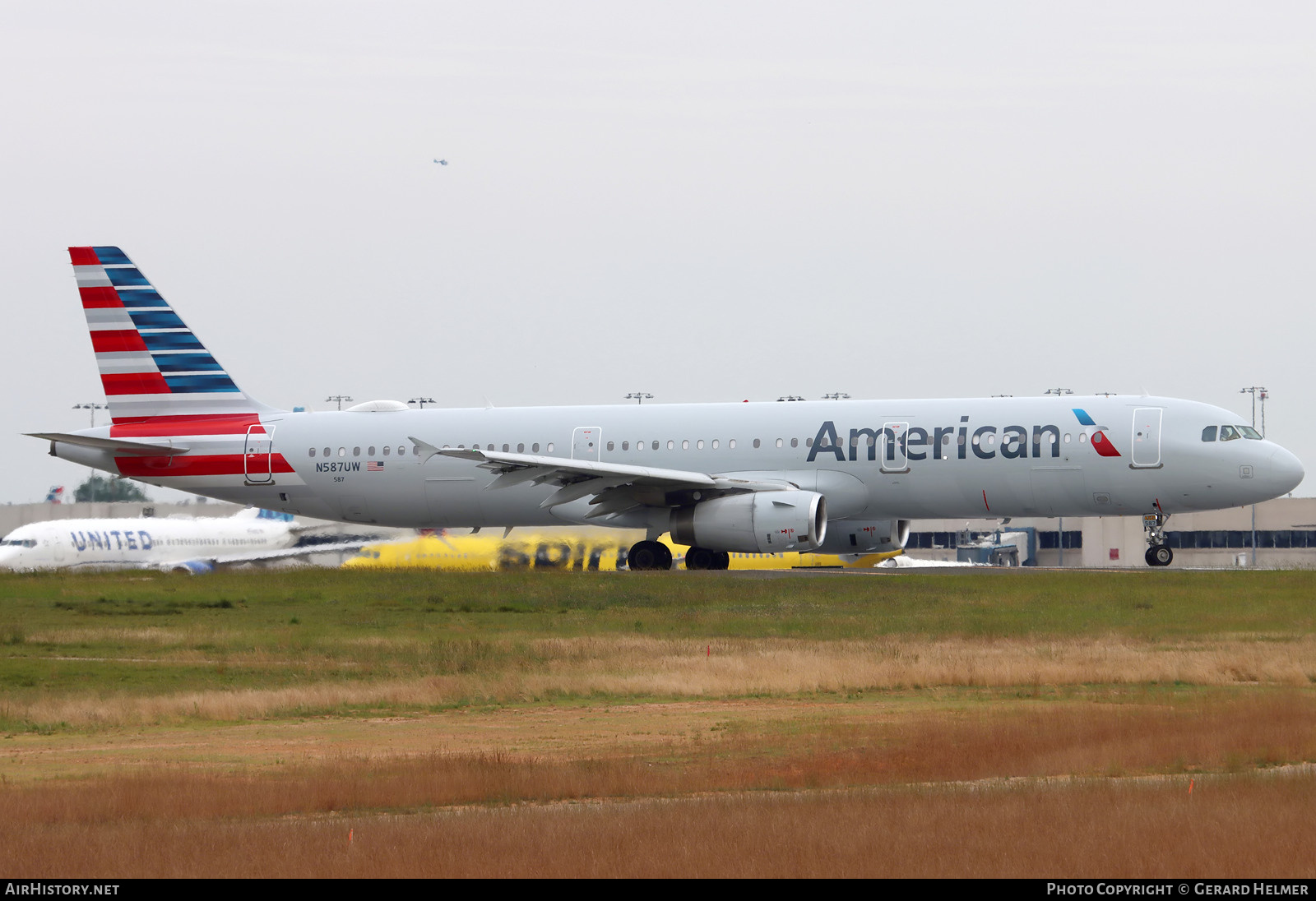 Aircraft Photo of N587UW | Airbus A321-231 | American Airlines | AirHistory.net #698823