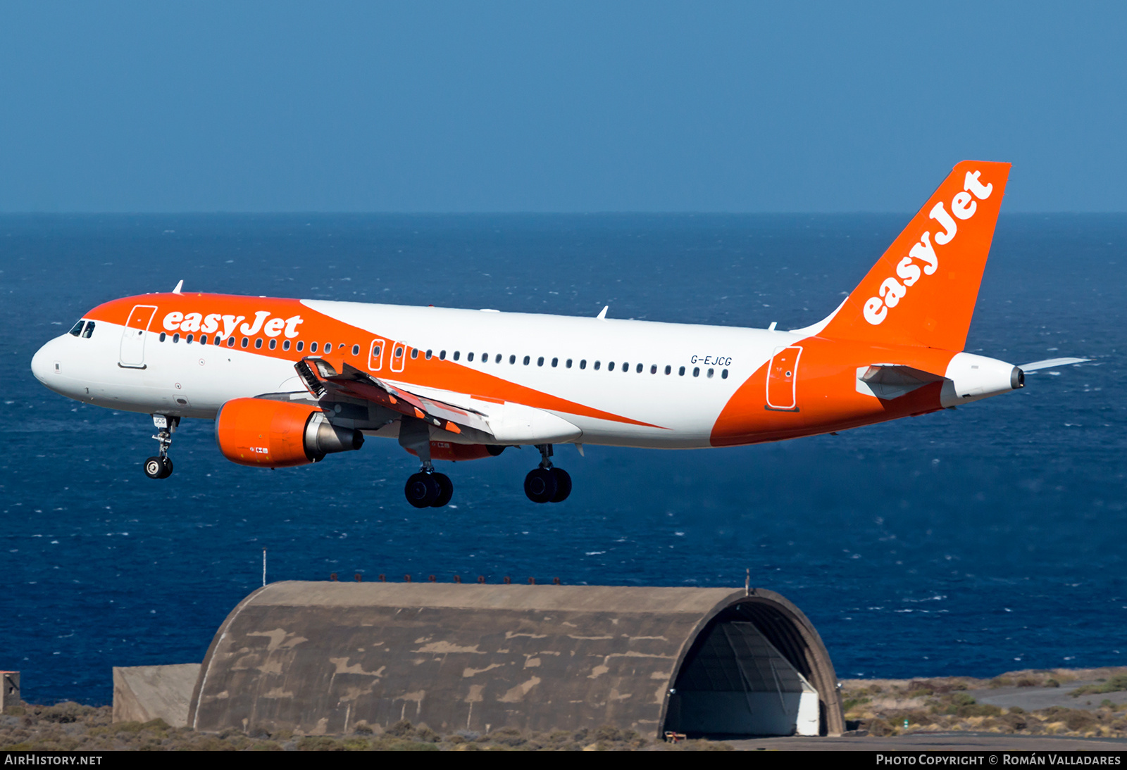 Aircraft Photo of G-EJCG | Airbus A320-214 | EasyJet | AirHistory.net #698945