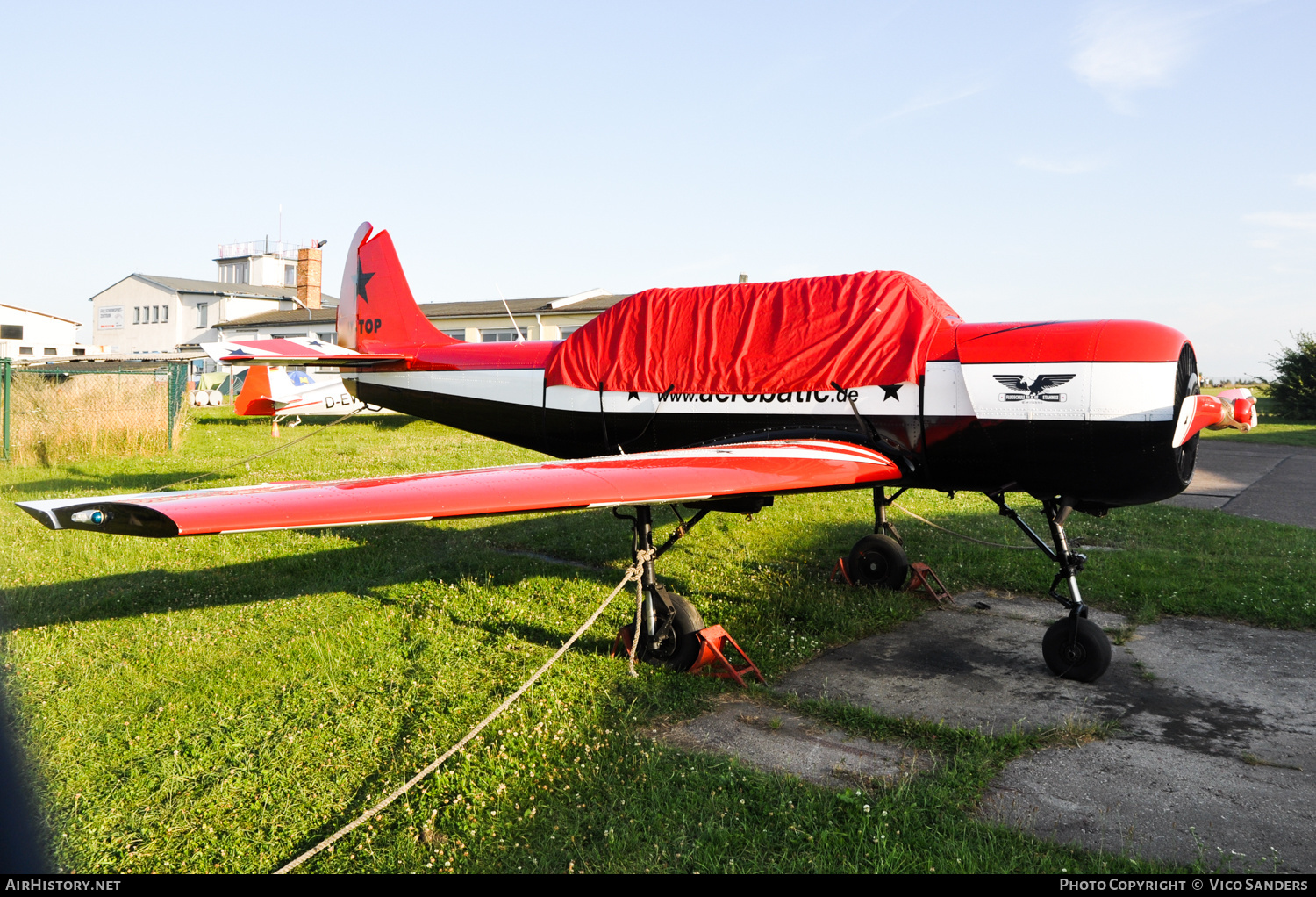 Aircraft Photo of LY-TOP | Yakovlev Yak-52 | AirHistory.net #698955