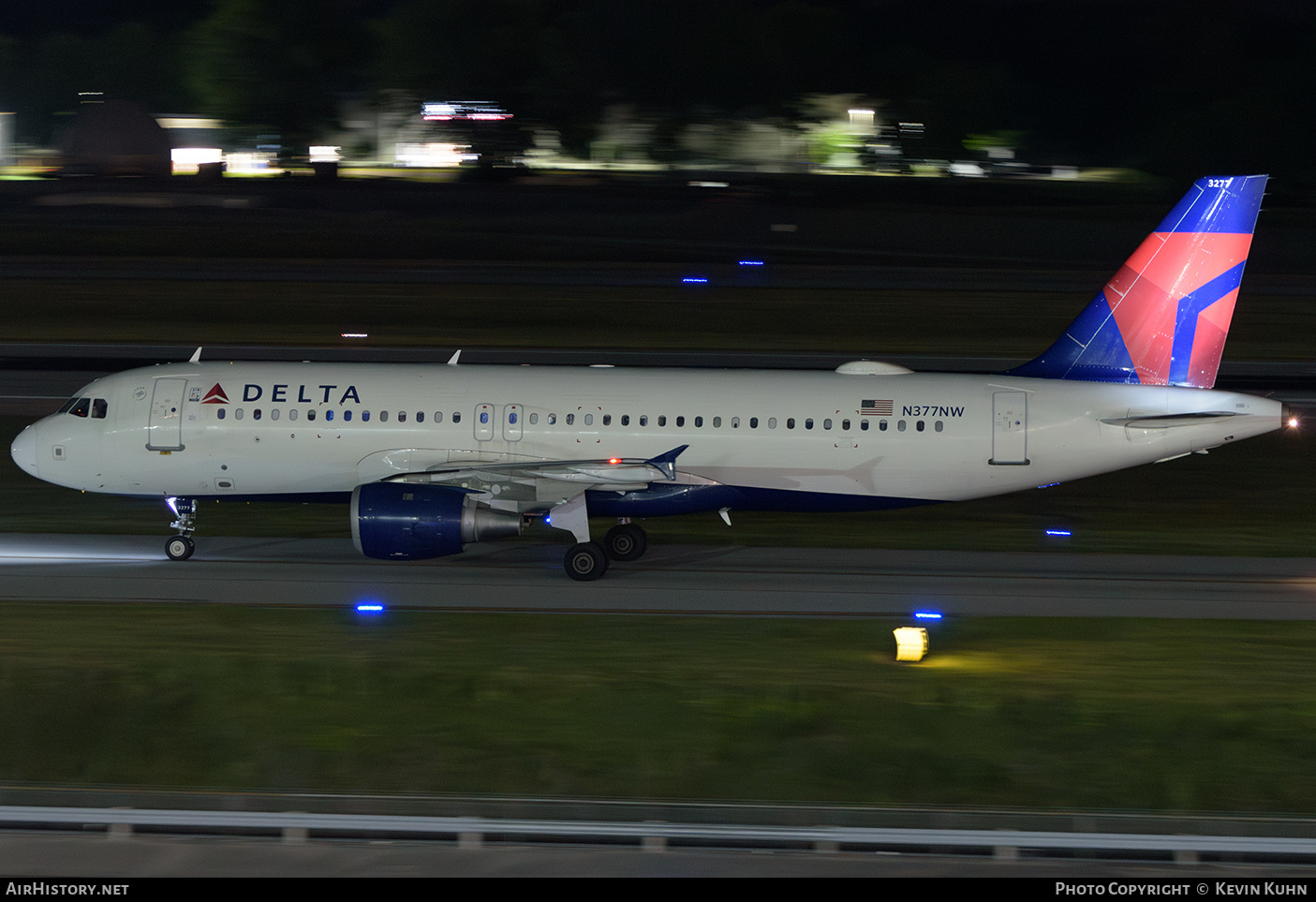 Aircraft Photo of N377NW | Airbus A320-212 | Delta Air Lines | AirHistory.net #699098