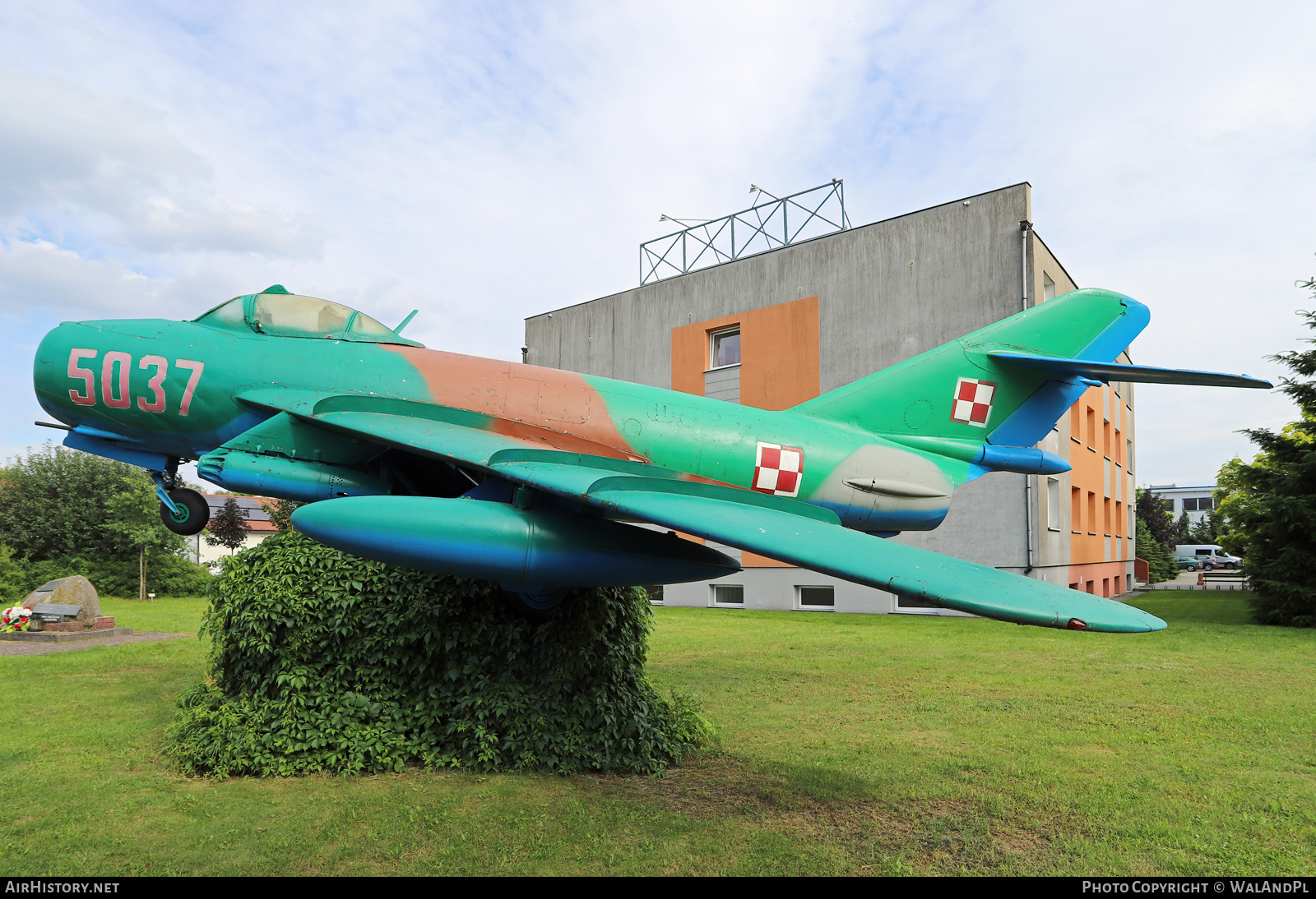 Aircraft Photo of 5037 | PZL-Mielec Lim-6R | Poland - Air Force | AirHistory.net #699212