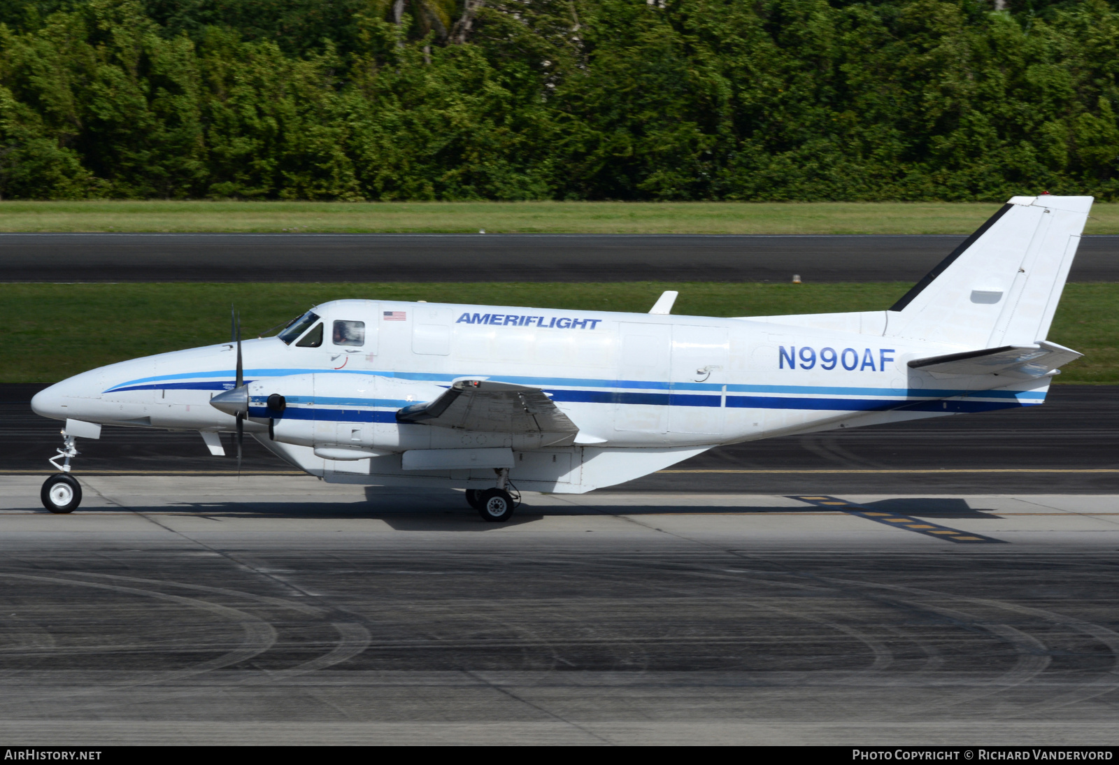 Aircraft Photo of N990AF | Beech C99 Airliner | Ameriflight | AirHistory.net #699340