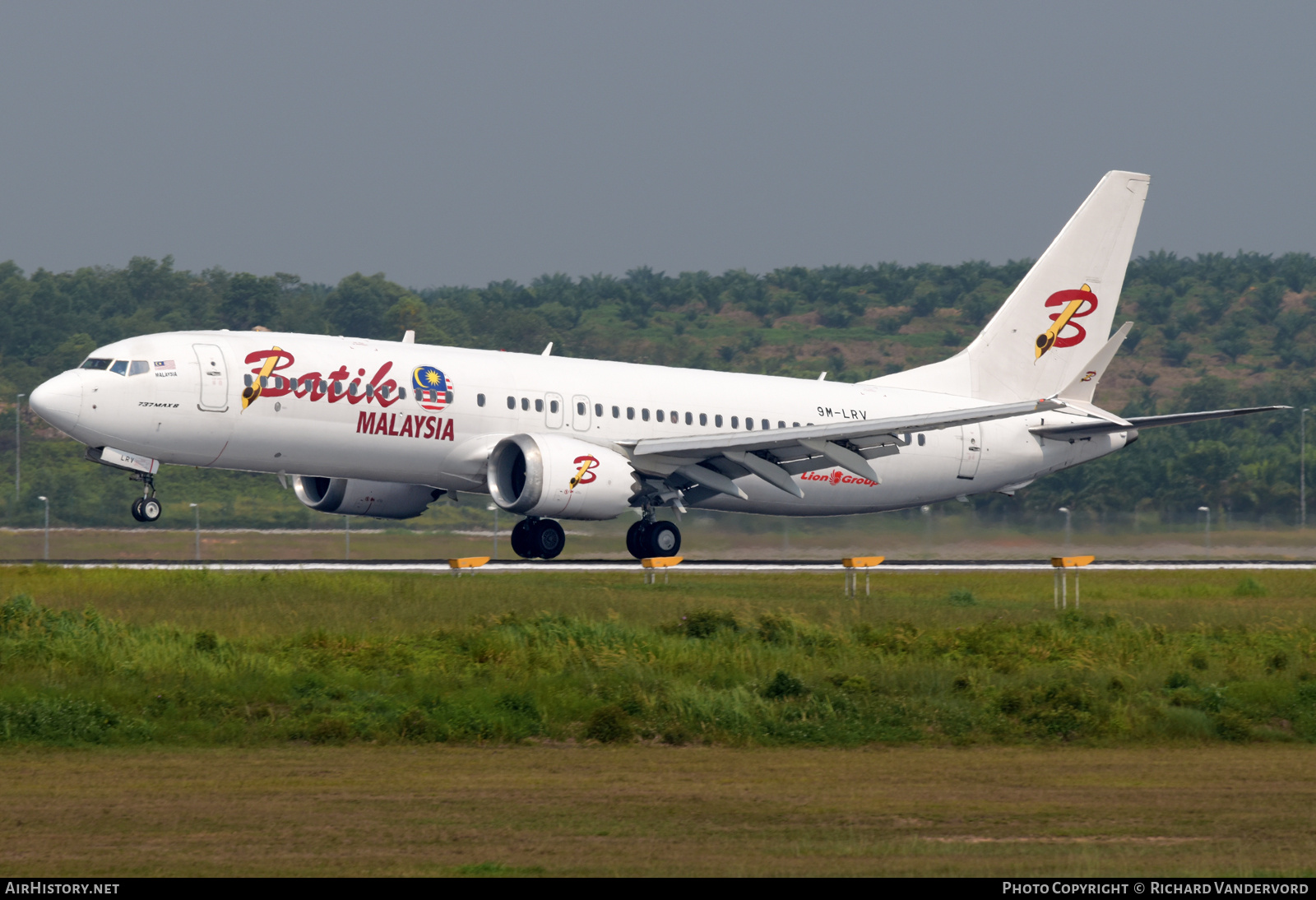 Aircraft Photo of 9M-LRV | Boeing 737-8 Max 8 | Batik Air Malaysia | AirHistory.net #699360