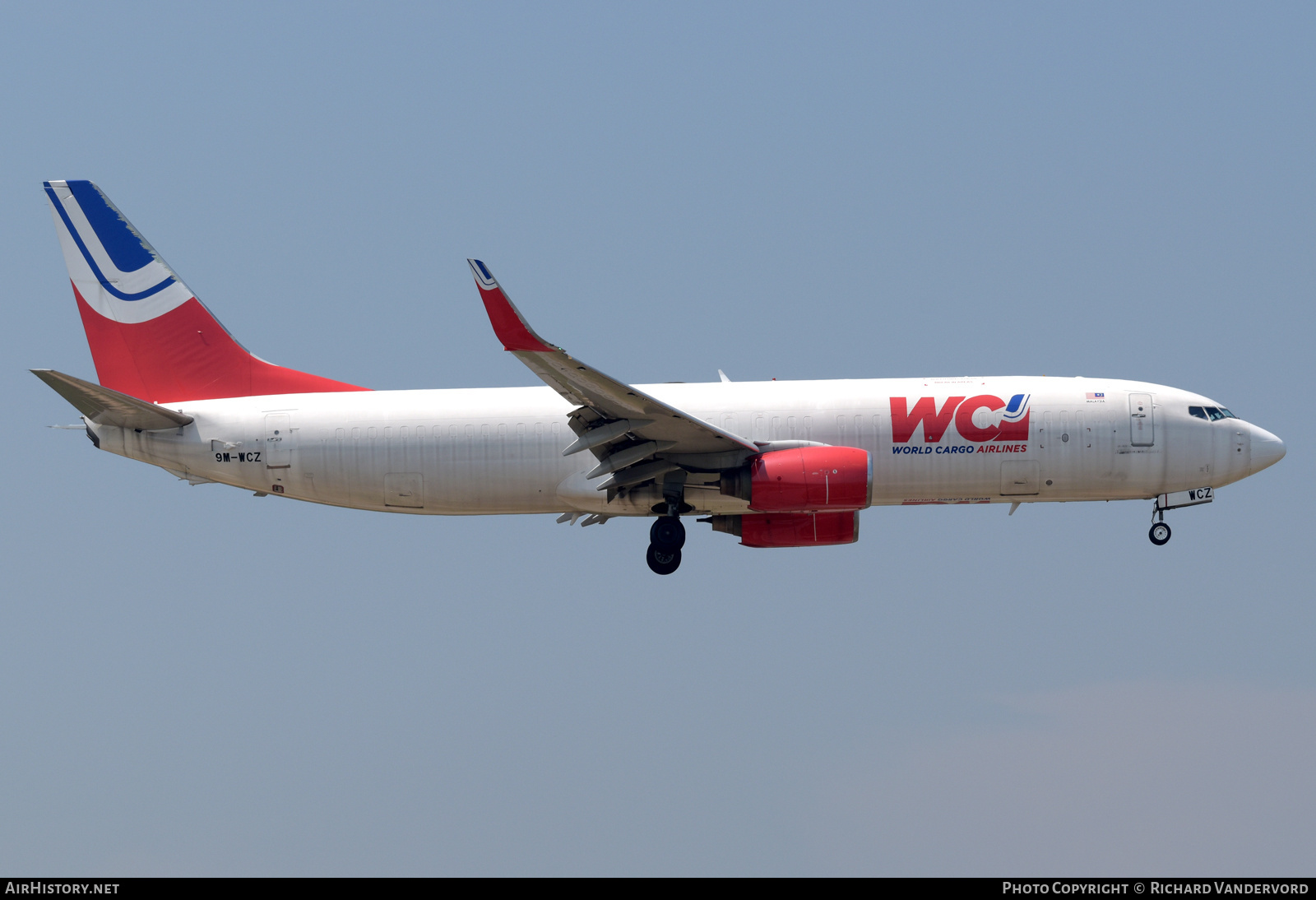 Aircraft Photo of 9M-WCZ | Boeing 737-8AS(BCF) | AirHistory.net #699372