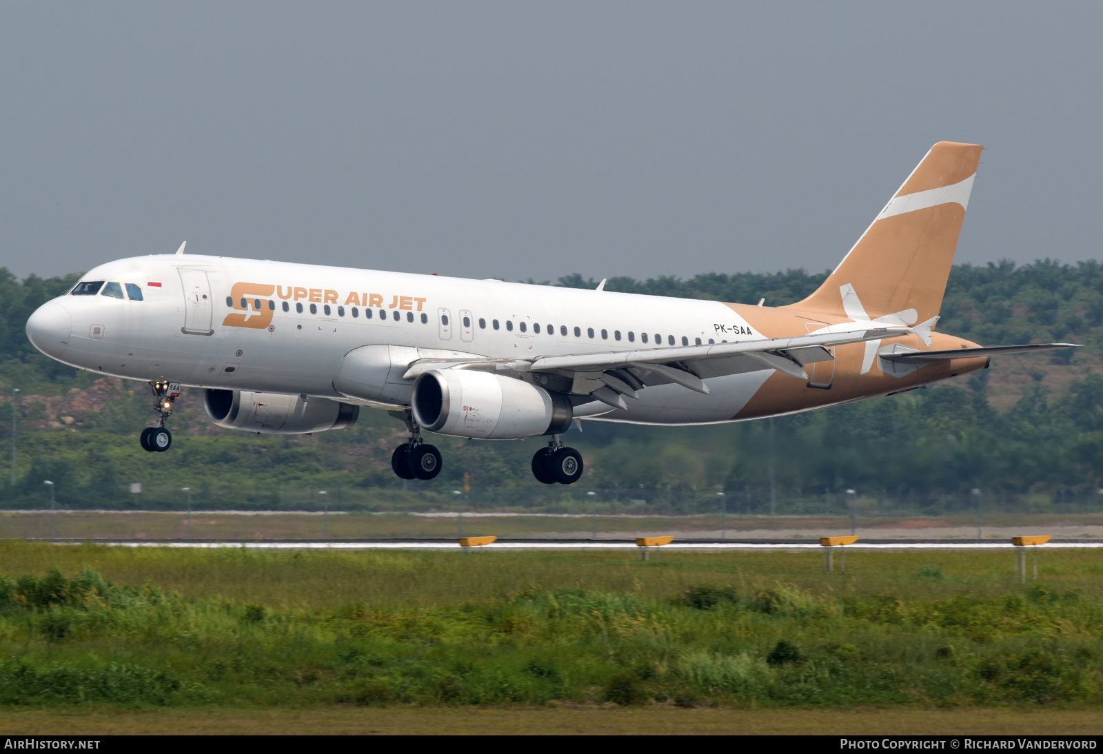 Aircraft Photo of PK-SAA | Airbus A320-232 | Super Air Jet | AirHistory.net #699393