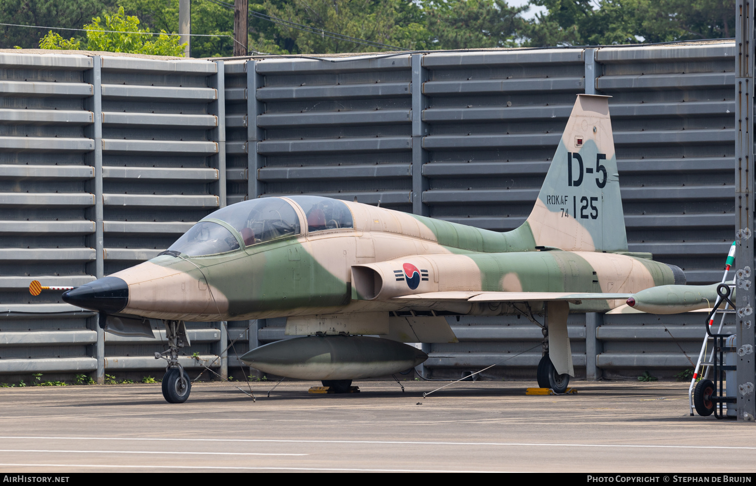 Aircraft Photo of 42-125 / 74-125 | Northrop F-5B Freedom Fighter | South Korea - Air Force | AirHistory.net #699399