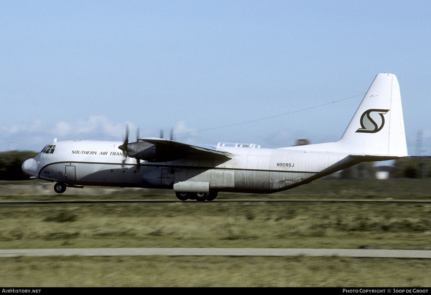 Aircraft Photo of N909SJ | Lockheed L-100-30 Hercules (382G) | Southern Air Transport | AirHistory.net #699487