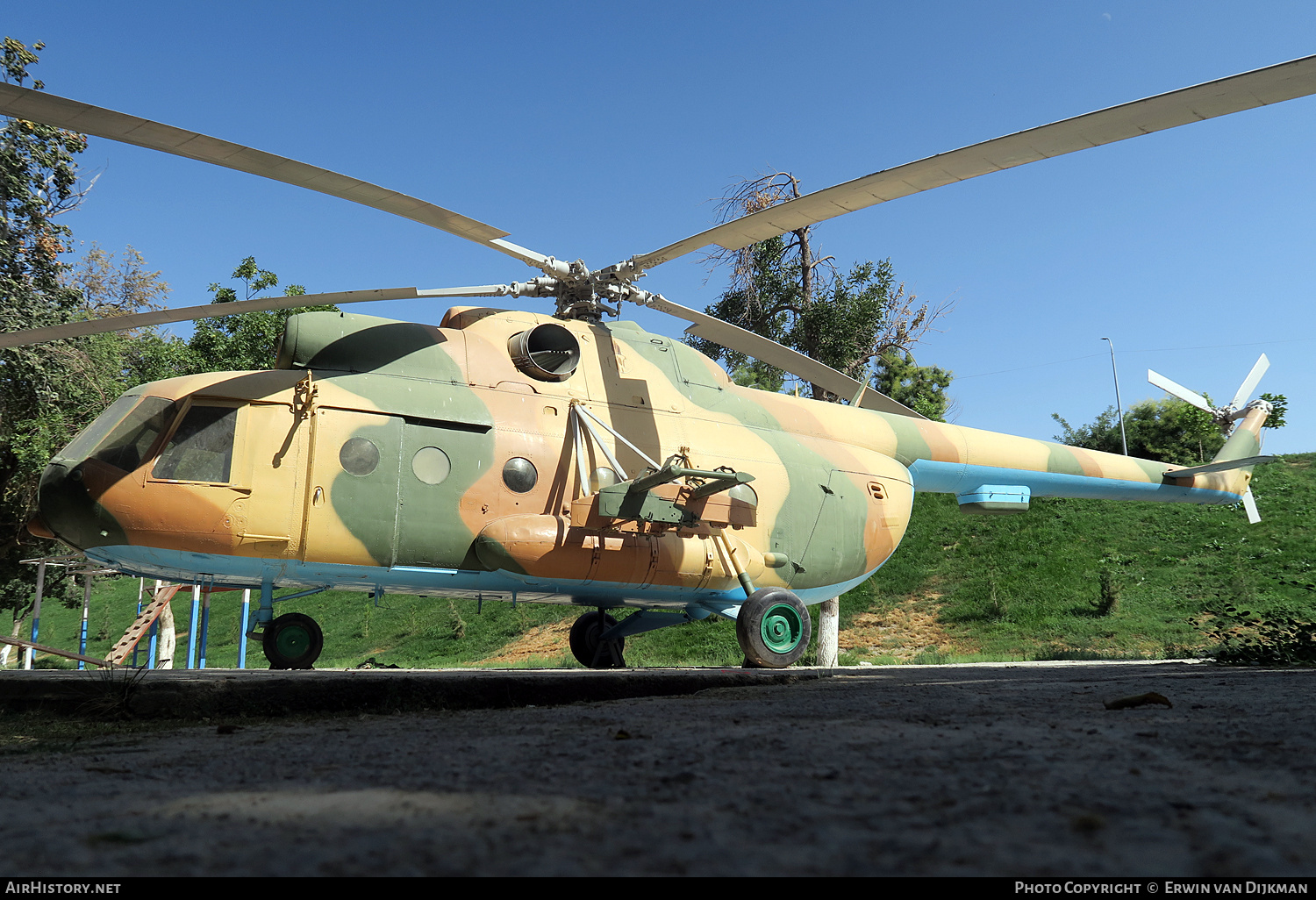 Aircraft Photo of No Reg | Mil Mi-8TB | Uzbekistan - Air Force | AirHistory.net #699491