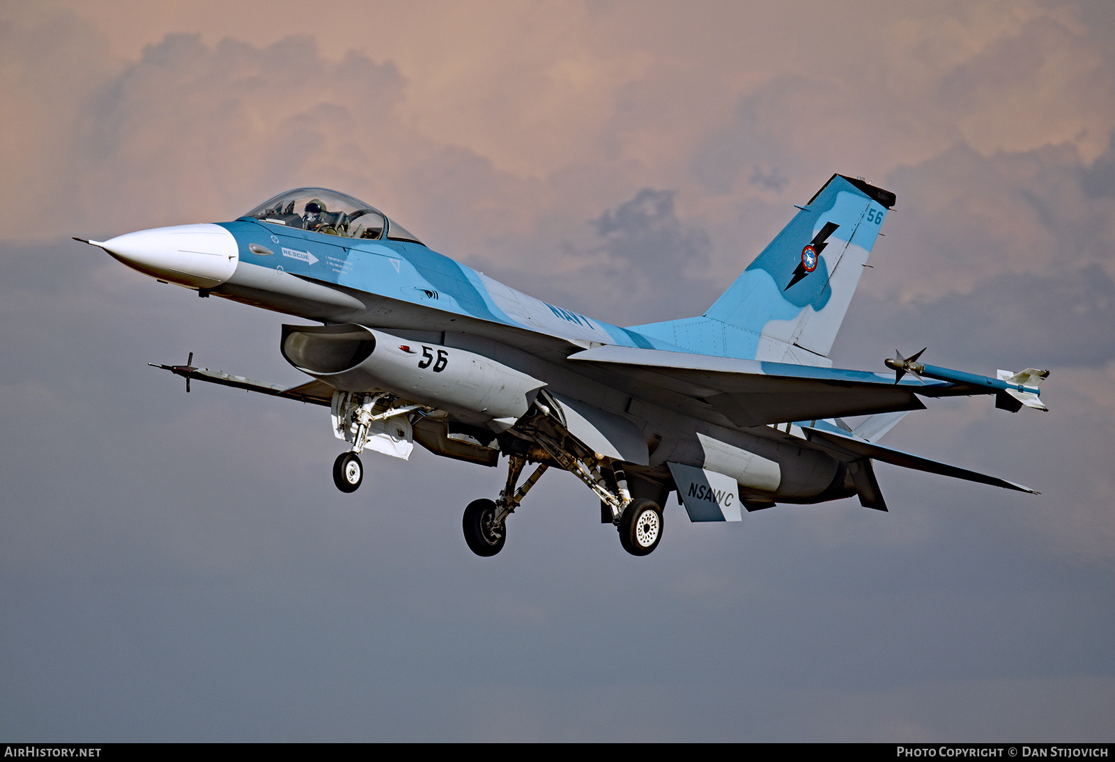 Aircraft Photo of 900947 | General Dynamics F-16A Fighting Falcon | USA - Navy | AirHistory.net #699496