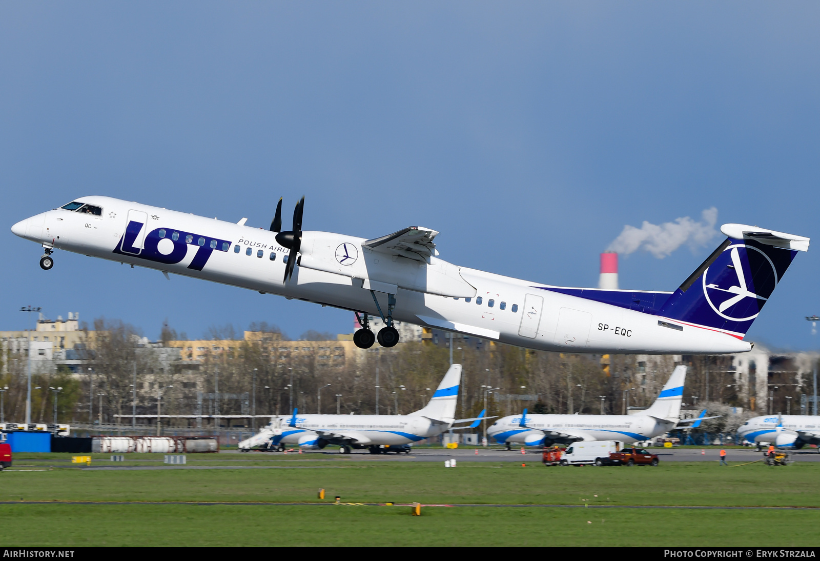 Aircraft Photo of SP-EQC | Bombardier DHC-8-402 Dash 8 | LOT Polish Airlines - Polskie Linie Lotnicze | AirHistory.net #699670