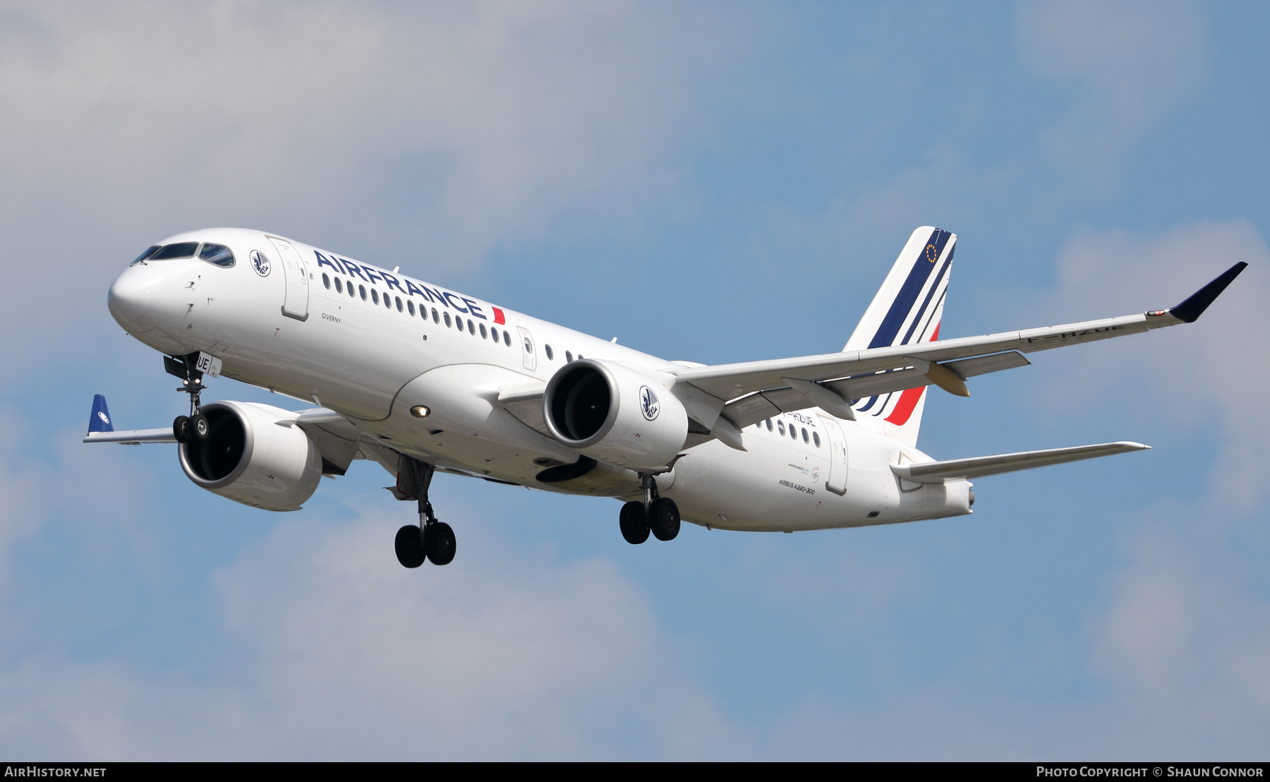 Aircraft Photo of F-HZUE | Airbus A220-371 (BD-500-1A11) | Air France | AirHistory.net #699733