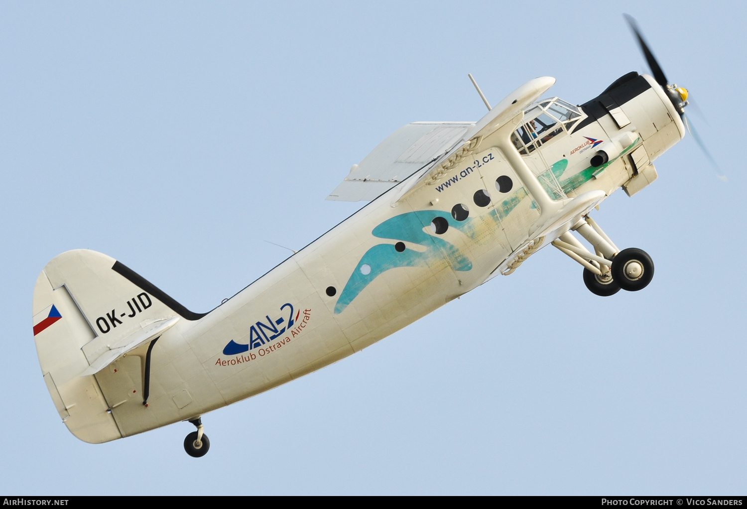 Aircraft Photo of OK-JID | Antonov An-2R | Aeroklub Ostrava | AirHistory.net #699748
