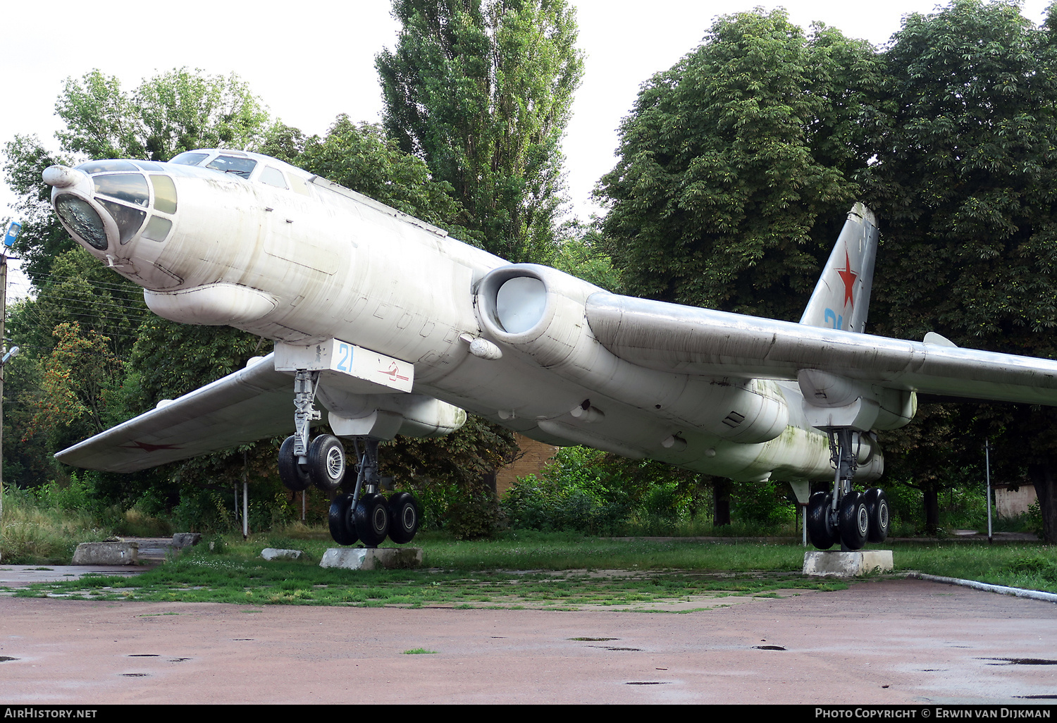Aircraft Photo of 21 blue | Tupolev Tu-16P | Soviet Union - Air Force | AirHistory.net #699780