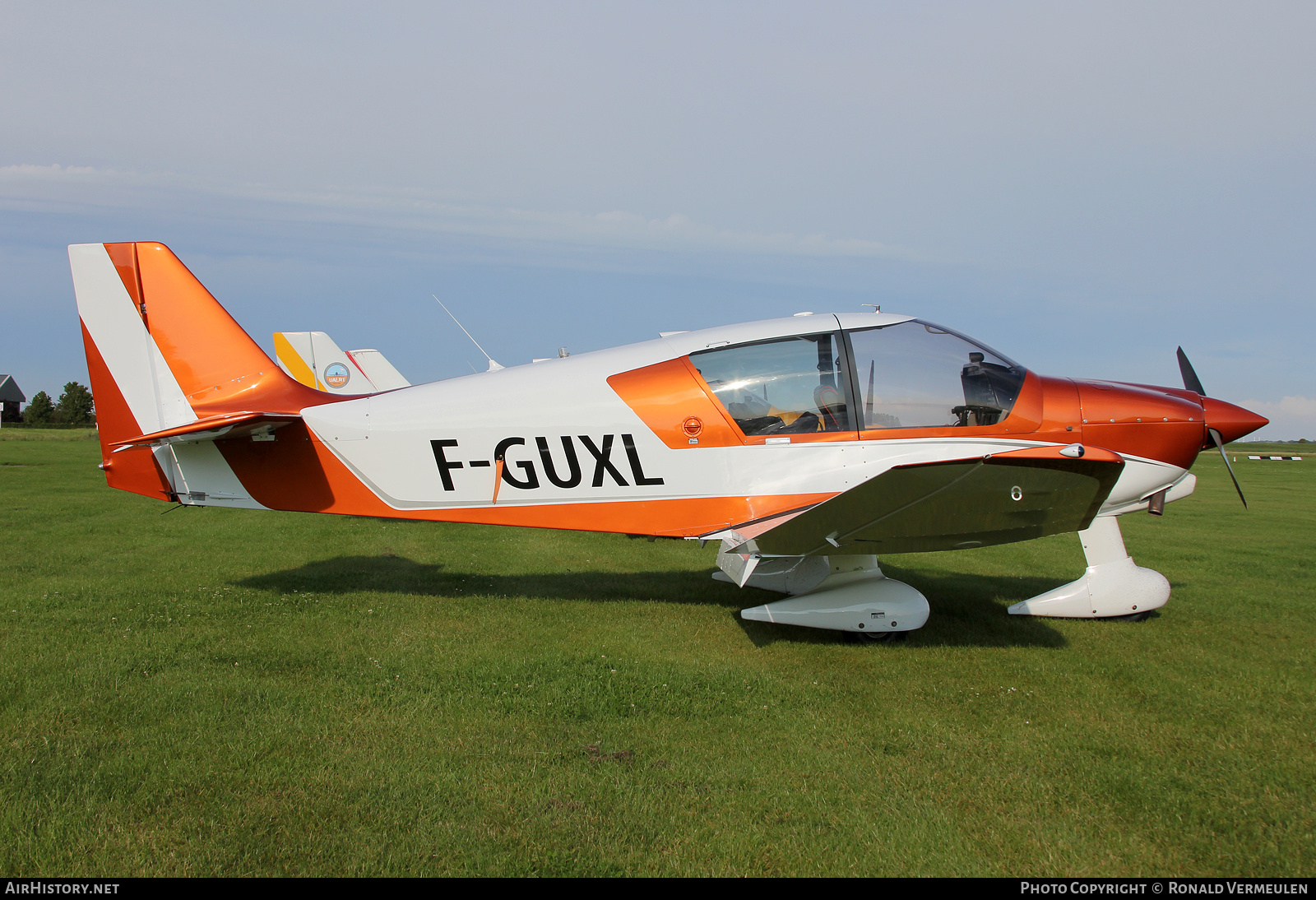 Aircraft Photo of F-GUXL | Robin DR-400-120 Dauphin 2+2 | AirHistory.net #699867