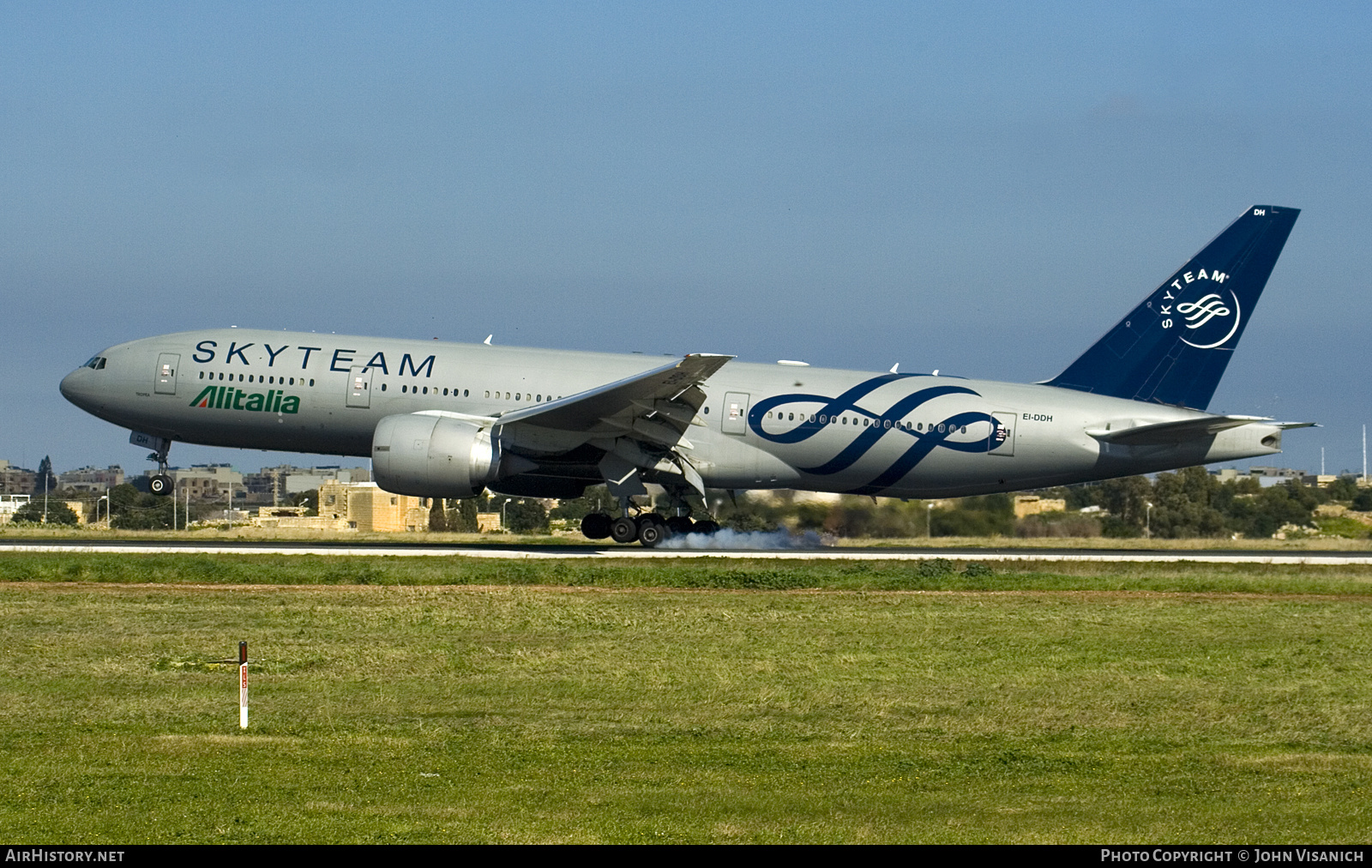 Aircraft Photo of EI-DDH | Boeing 777-243/ER | Alitalia | AirHistory.net #699872