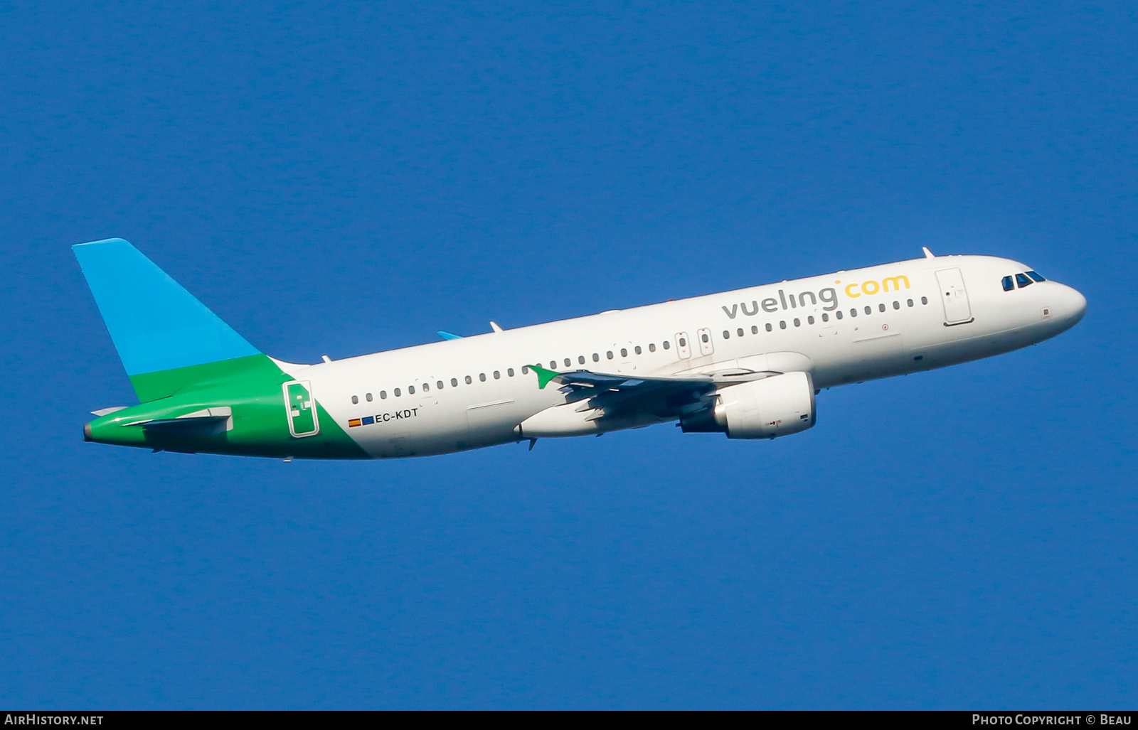 Aircraft Photo of EC-KDT | Airbus A320-216 | Vueling Airlines | AirHistory.net #700048