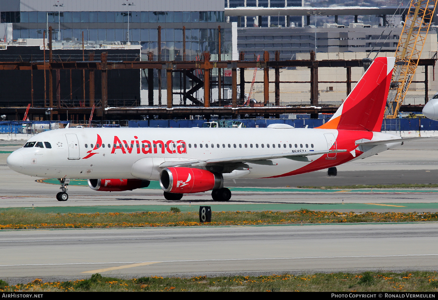 Aircraft Photo of N685TA | Airbus A320-233 | Avianca | AirHistory.net #700110