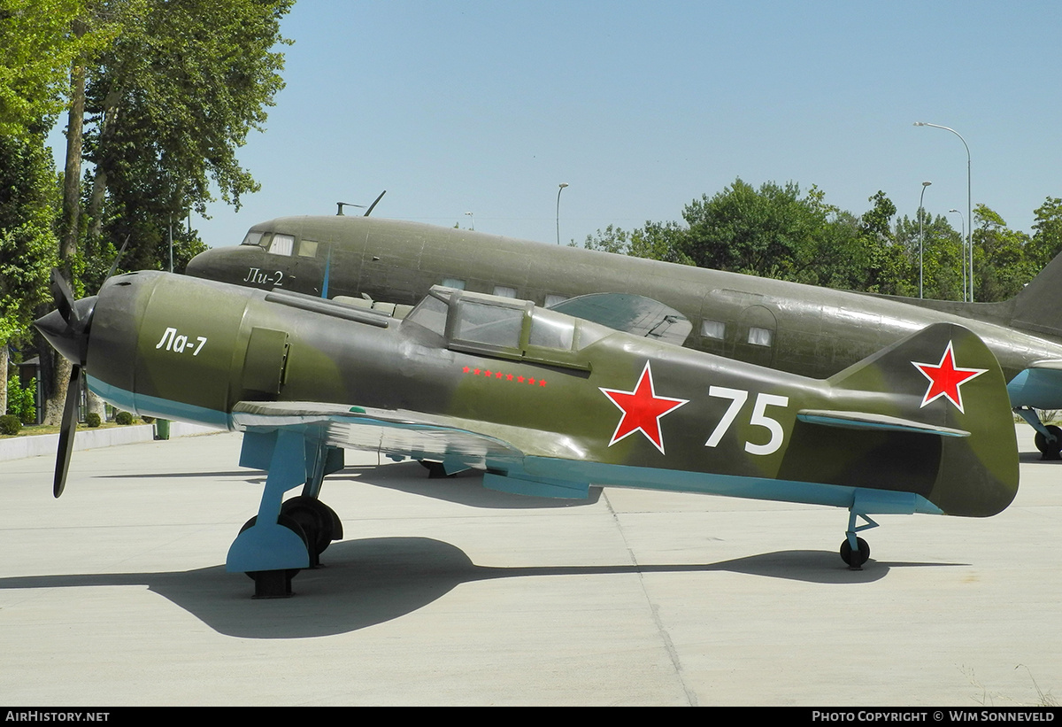 Aircraft Photo of 75 white | Lavochkin La-7 (replica) | Soviet Union - Air Force | AirHistory.net #700213