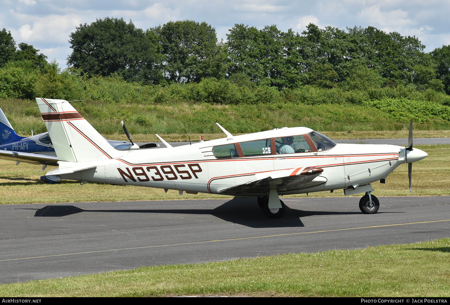 Aircraft Photo of N9395P | Piper PA-24-260 Comanche | AirHistory.net #700298