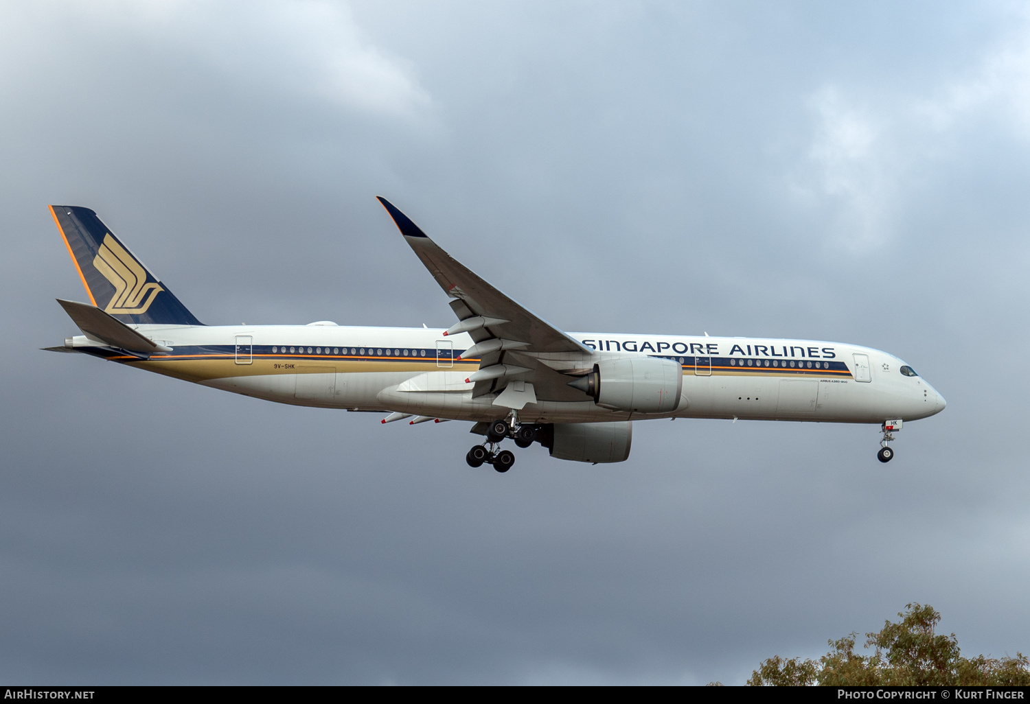 Aircraft Photo of 9V-SHK | Airbus A350-941 | Singapore Airlines | AirHistory.net #700357