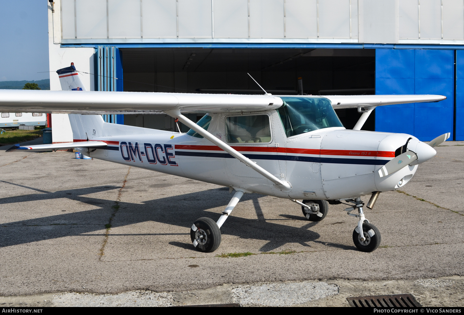 Aircraft Photo of OM-DCE | Cessna 152 | AirHistory.net #700735