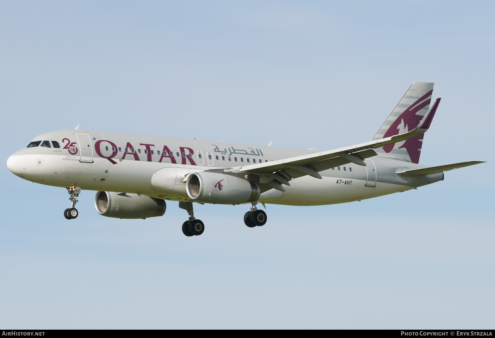 Aircraft Photo of A7-AHT | Airbus A320-232 | Qatar Airways | AirHistory.net #700824
