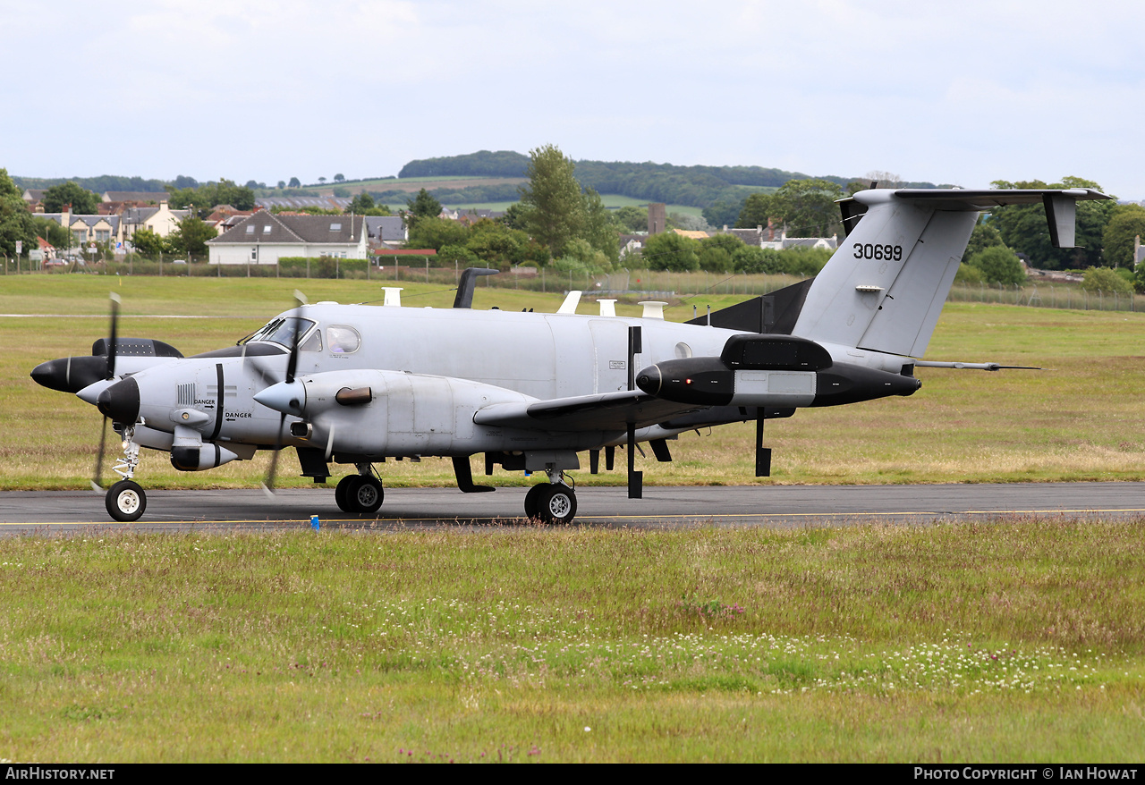 Aircraft Photo of 93-0699 / 30699 | Beech RC-12X Huron (A200CT) | USA - Army | AirHistory.net #700893
