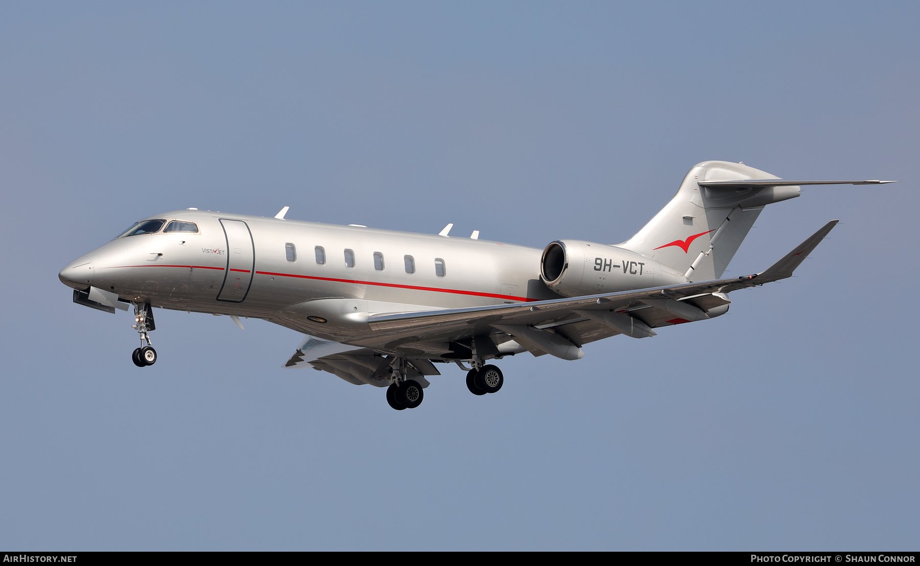 Aircraft Photo of 9H-VCT | Bombardier Challenger 350 (BD-100-1A10) | VistaJet | AirHistory.net #700908