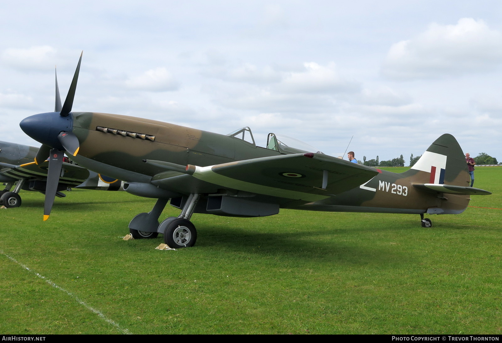 Aircraft Photo of G-SPIT / MV293 | Supermarine 379 Spitfire FR14E | UK - Air Force | AirHistory.net #700910