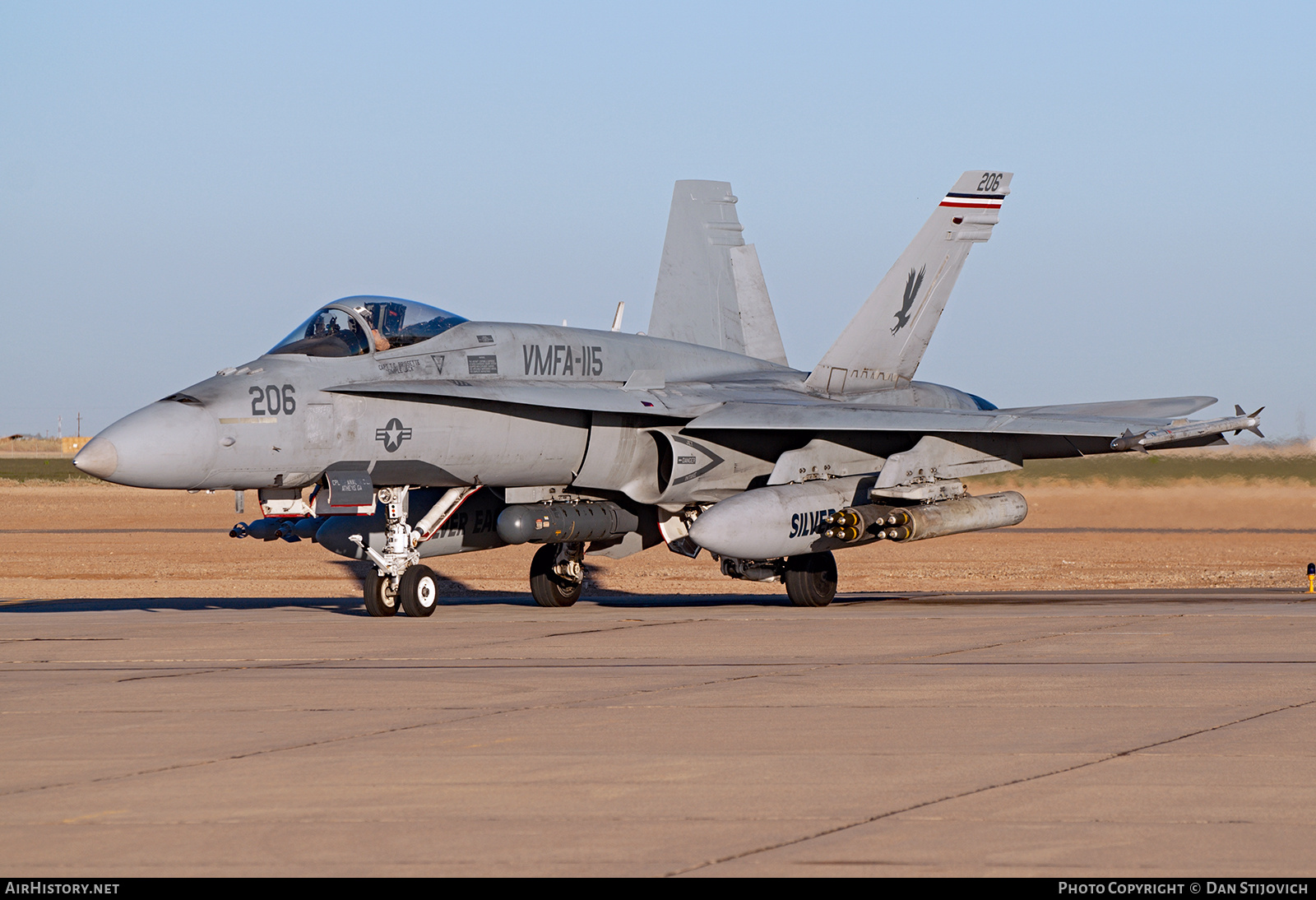 Aircraft Photo of 163137 | McDonnell Douglas F/A-18A++ Hornet | USA - Marines | AirHistory.net #700917
