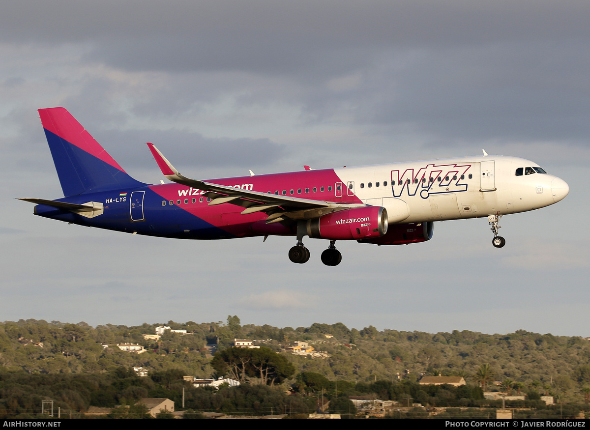 Aircraft Photo of HA-LYS | Airbus A320-232 | Wizz Air | AirHistory.net #700980