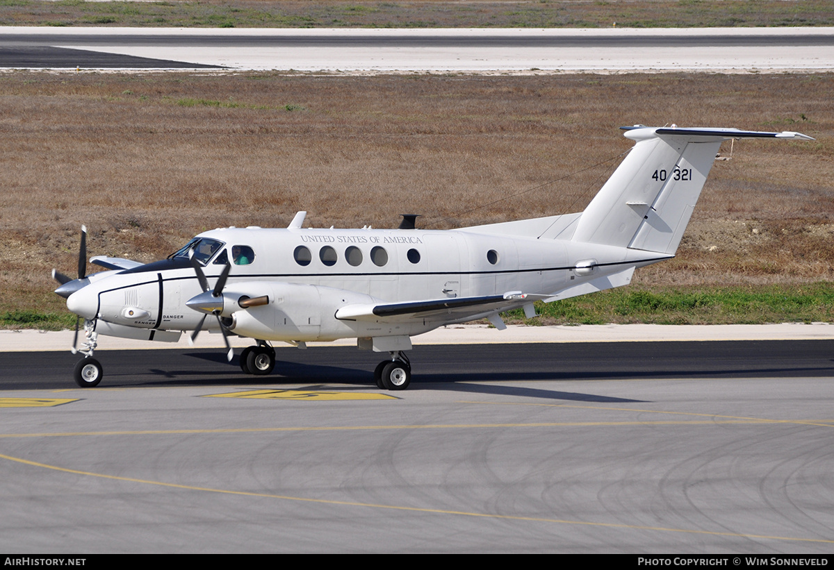 Aircraft Photo of 94-0321 | Hawker Beechcraft C-12V-1 Huron (B200C) | USA - Army | AirHistory.net #700981