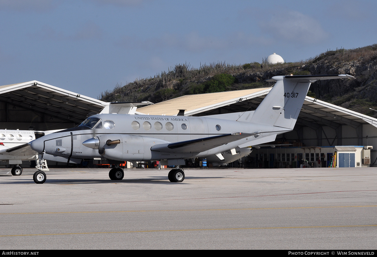 Aircraft Photo of 94-0317 / 40317 | Hawker Beechcraft C-12V-1 Huron (B200C) | USA - Army | AirHistory.net #700985