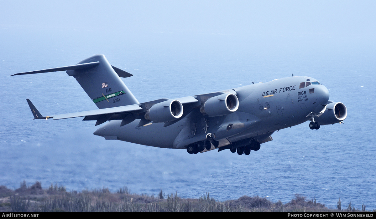 Aircraft Photo of 99-0166 / 90166 | Boeing C-17A Globemaster III | USA - Air Force | AirHistory.net #700987