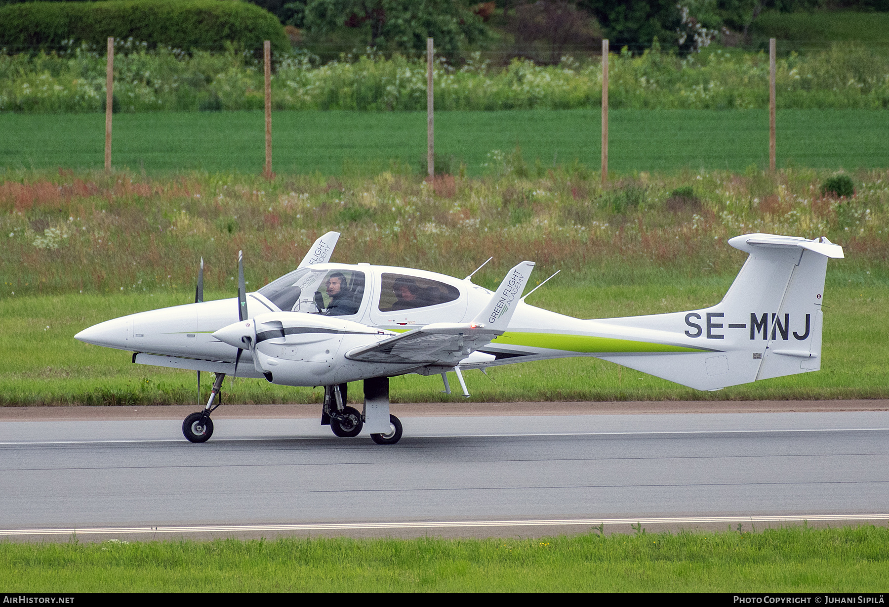 Aircraft Photo of SE-MNJ | Diamond DA42 NG Twin Star | Green Flight Academy | AirHistory.net #701044