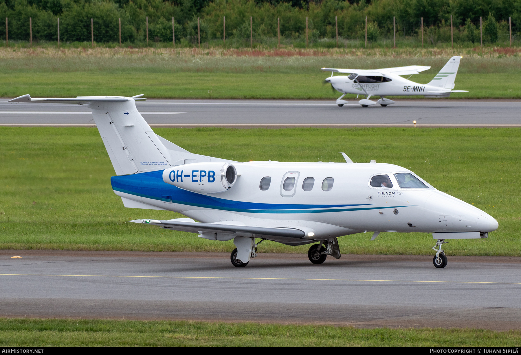 Aircraft Photo of OH-EPB | Embraer EMB-500 Phenom 100 | Suomen Ilmailuopisto - Finnish Aviation Academy | AirHistory.net #701056