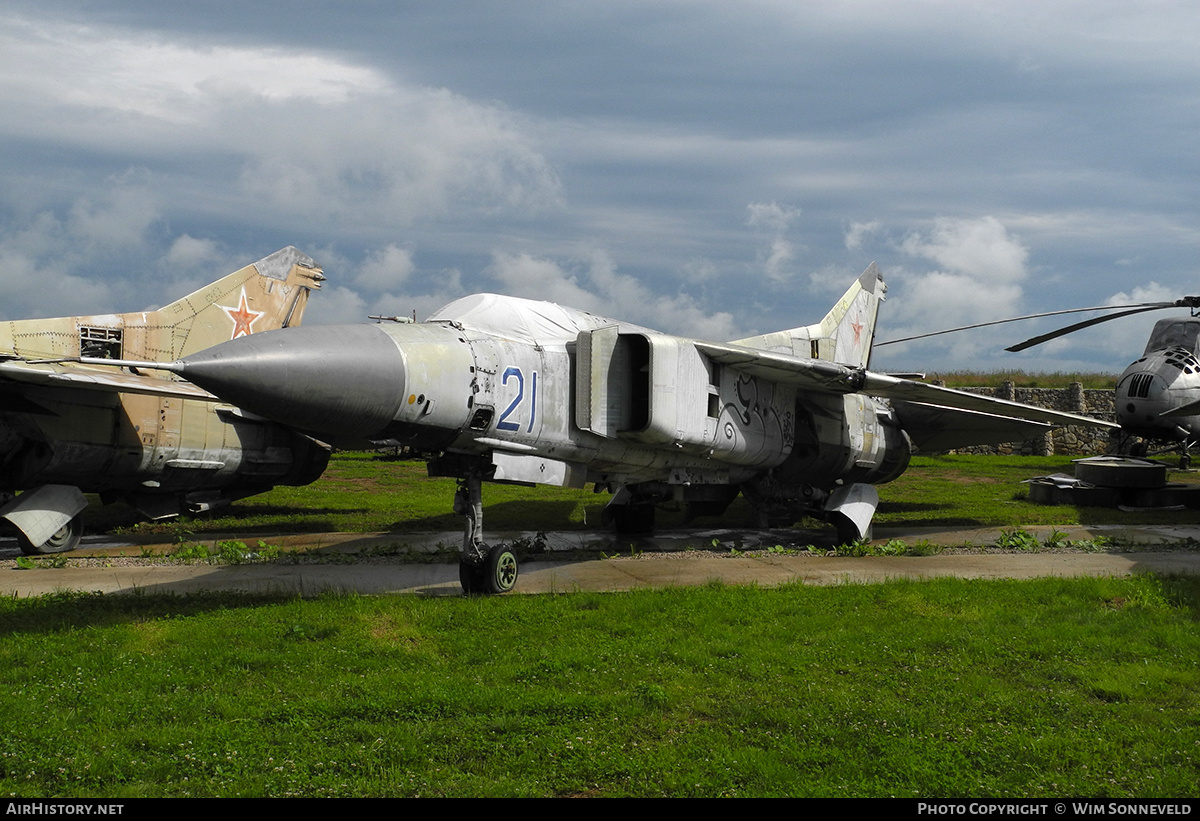 Aircraft Photo of 21 blue | Mikoyan-Gurevich MiG-23M | Soviet Union - Air Force | AirHistory.net #701198