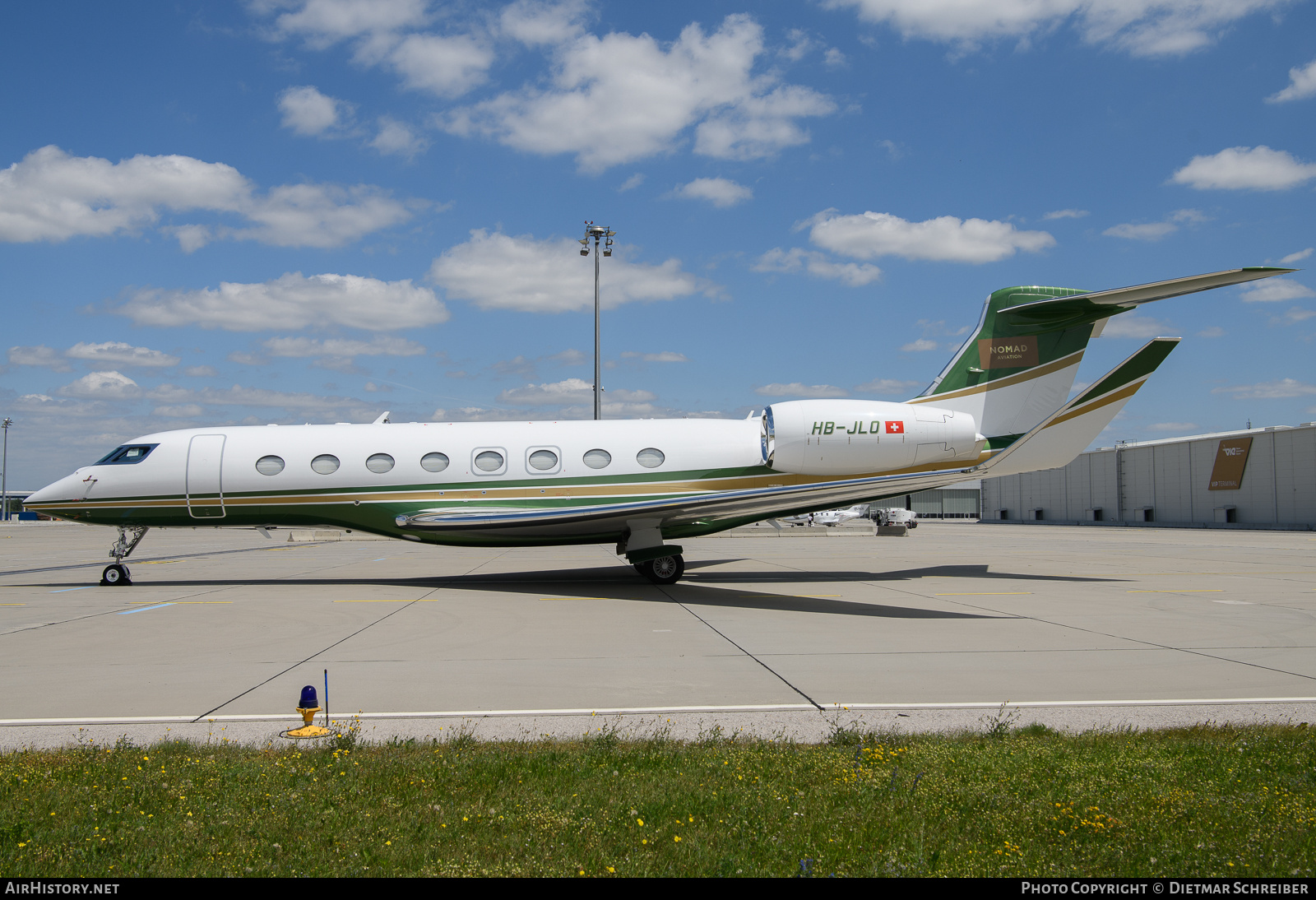 Aircraft Photo of HB-JLO | Gulfstream Aerospace G650ER (G-VI) | Cat Aviation | AirHistory.net #701254