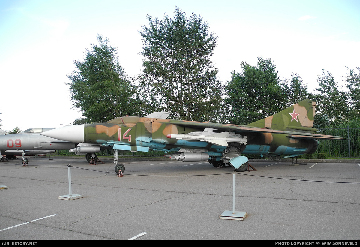 Aircraft Photo of 14 red | Mikoyan-Gurevich MiG-23ML | Soviet Union - Air Force | AirHistory.net #701292