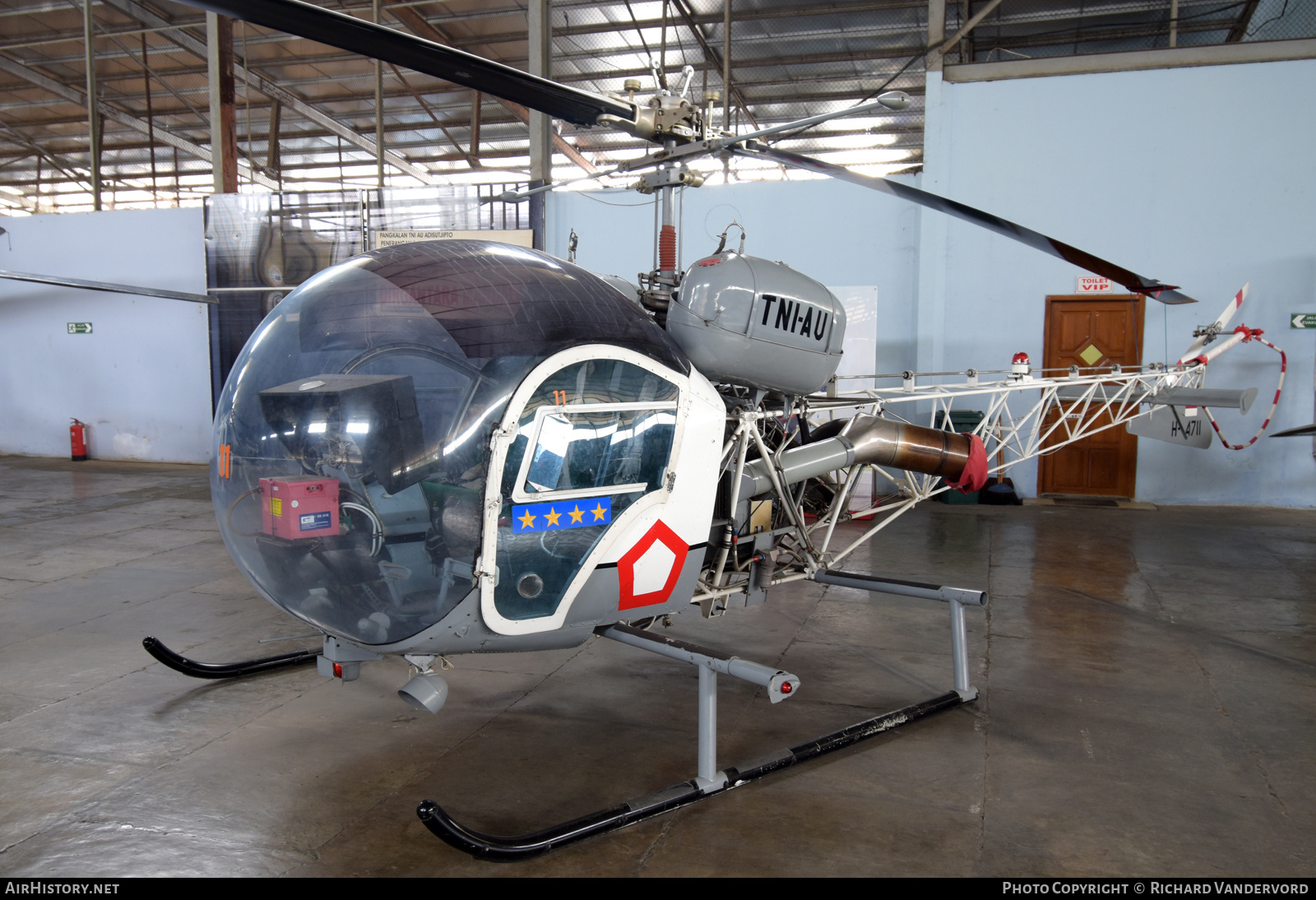 Aircraft Photo of H-4711 | Bell 47G-3B-1 | Indonesia - Air Force | AirHistory.net #701299