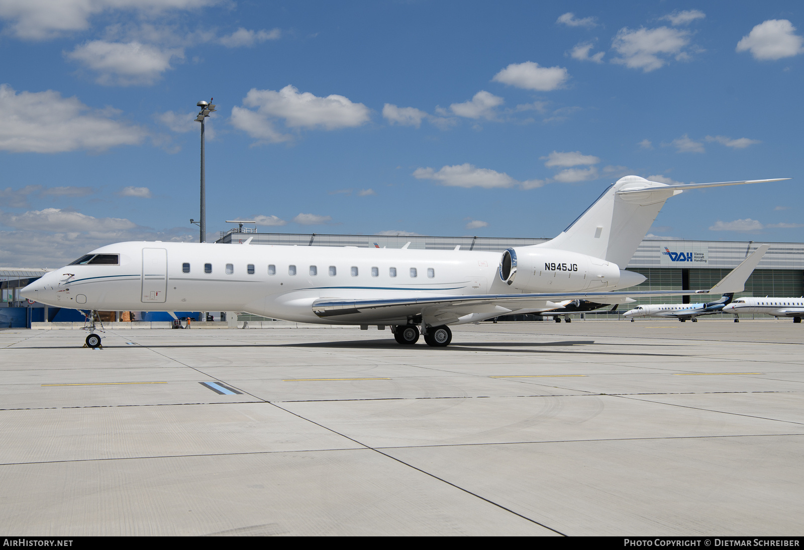 Aircraft Photo of N945JG | Bombardier Global 6000 (BD-700-1A10) | AirHistory.net #701303