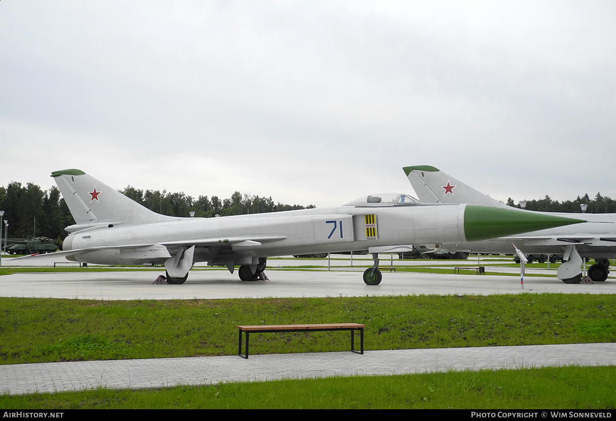 Aircraft Photo of 71 blue | Sukhoi Su-15 | Soviet Union - Air Force | AirHistory.net #701380