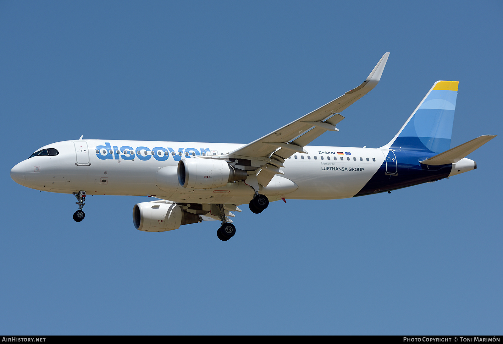 Aircraft Photo of D-AIUW | Airbus A320-214 | Discover Airlines | AirHistory.net #701466