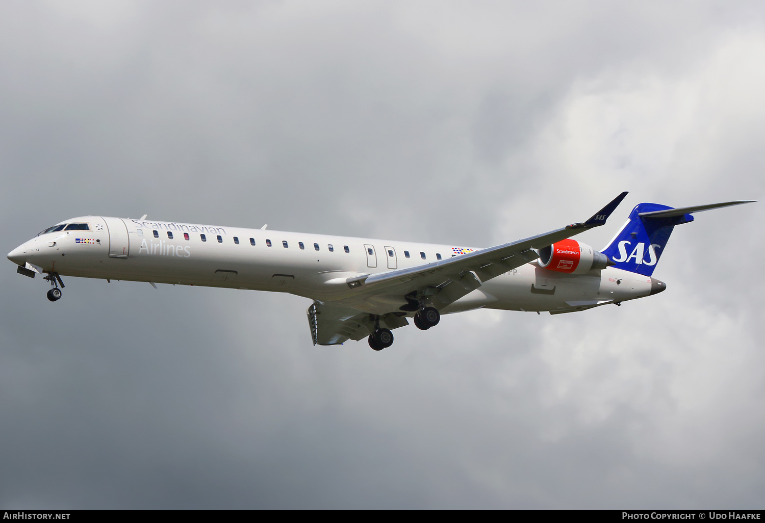 Aircraft Photo of EI-FPP | Bombardier CRJ-900LR (CL-600-2D24) | Scandinavian Airlines - SAS | AirHistory.net #701488