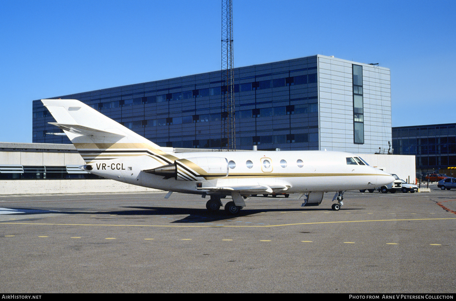 Aircraft Photo of VR-CCL | Dassault Falcon 200 (20H) | AirHistory.net #701539