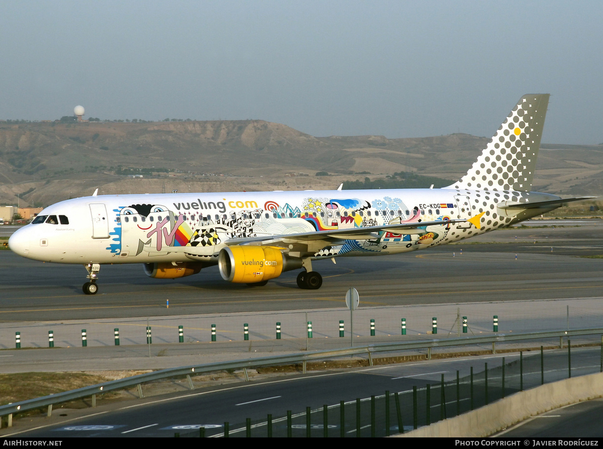 Aircraft Photo of EC-KDG | Airbus A320-214 | Vueling Airlines | AirHistory.net #701695