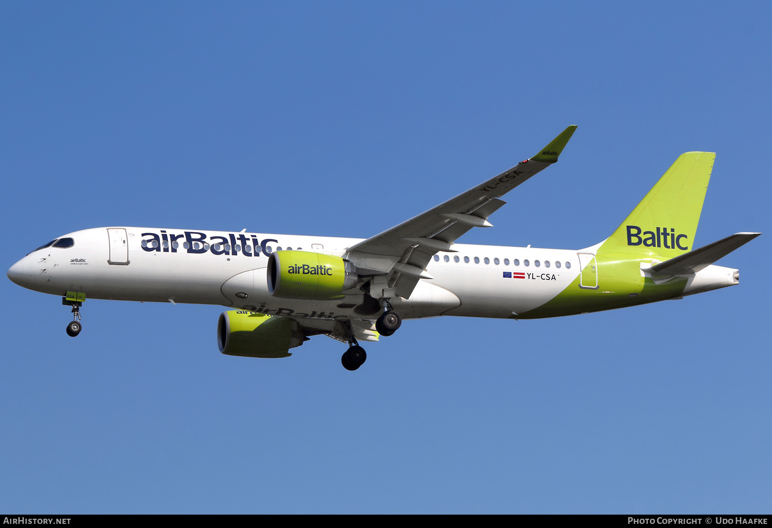 Aircraft Photo of YL-CSA | Bombardier CSeries CS300 (BD-500-1A11) | AirBaltic | AirHistory.net #701697